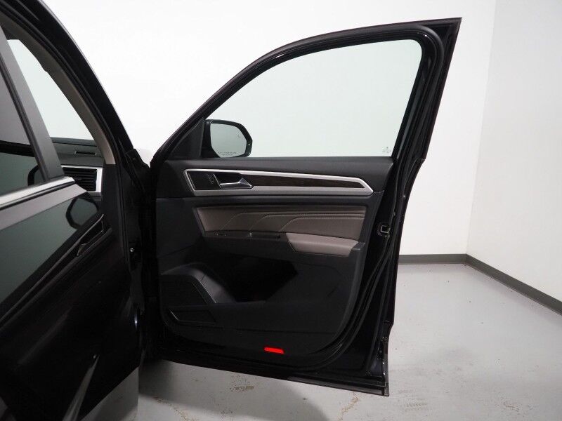 2022 Volkswagen Atlas 3.6L V6 SE w/Technology *ADAPTIVE CRUISE, SAFETY ALERTS, BACKUP-CAMERA, HEATED SEATS, POWER LIFTGATE, 20 INCH WHEELS, REMOTE START, WIRELESS CHARGING, APPLE CARPLAY Round Rock TX