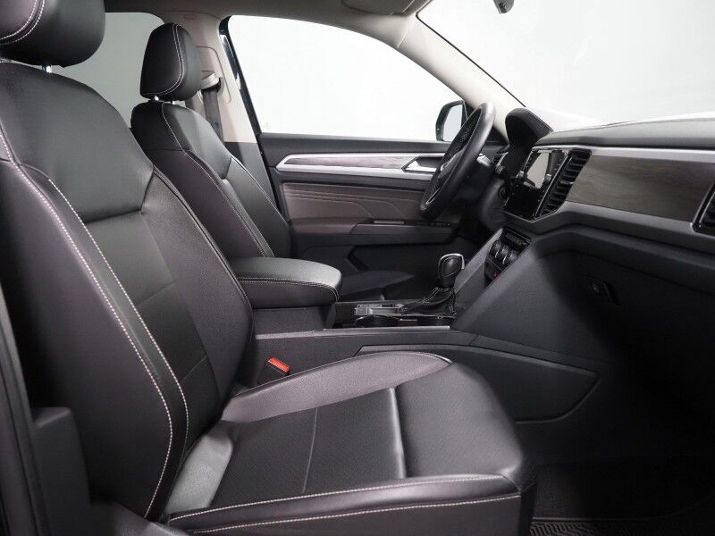 2022 Volkswagen Atlas 3.6L V6 SE w/Technology *ADAPTIVE CRUISE, SAFETY ALERTS, BACKUP-CAMERA, HEATED SEATS, POWER LIFTGATE, 20 INCH WHEELS, REMOTE START, WIRELESS CHARGING, APPLE CARPLAY Round Rock TX