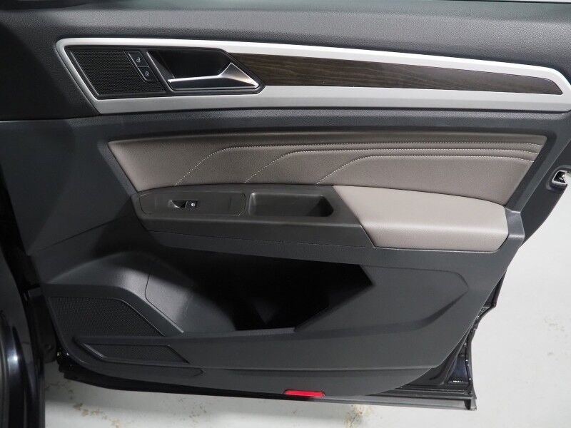 2022 Volkswagen Atlas 3.6L V6 SE w/Technology *ADAPTIVE CRUISE, SAFETY ALERTS, BACKUP-CAMERA, HEATED SEATS, POWER LIFTGATE, 20 INCH WHEELS, REMOTE START, WIRELESS CHARGING, APPLE CARPLAY Round Rock TX