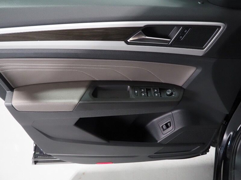 2022 Volkswagen Atlas 3.6L V6 SE w/Technology *ADAPTIVE CRUISE, SAFETY ALERTS, BACKUP-CAMERA, HEATED SEATS, POWER LIFTGATE, 20 INCH WHEELS, REMOTE START, WIRELESS CHARGING, APPLE CARPLAY Round Rock TX
