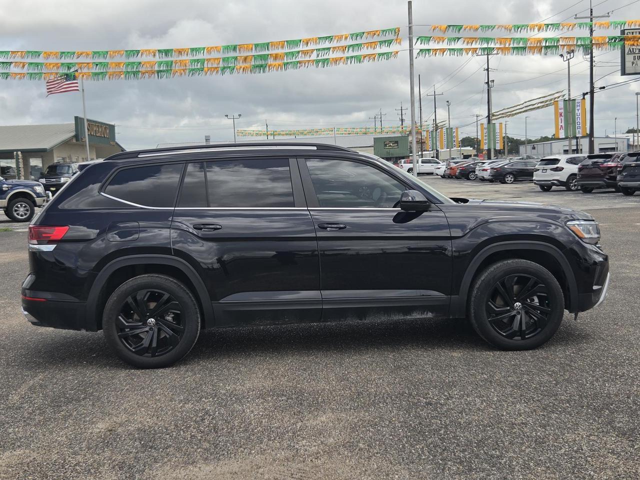 2022 Volkswagen Atlas 3.6L V6 SE w/Technology FWD