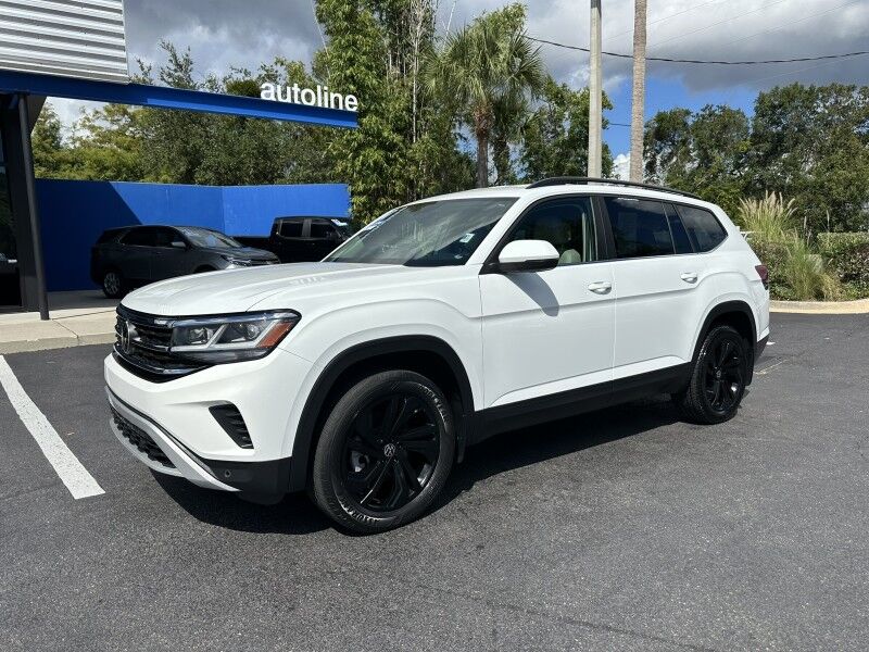 2022 Volkswagen Atlas 3.6L V6 SE w/Technology