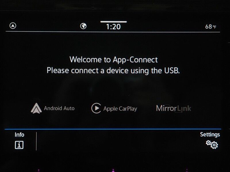 2022 Volkswagen Atlas 3.6L V6 SE w/Technology *PANORAMA MOONROOF, ADAPTIVE CRUISE, SAFETY ALERTS, BACKUP-CAMERA, HEATED SEATS, 2ND ROW CAPTAIN&apos;S, POWER LIFTGATE, 20 INCH WHEELS, WIRELESS CHARGING, ANDROID & APPLE Round Rock TX