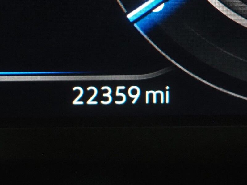 2022 Volkswagen Atlas 3.6L V6 SE w/Technology *PANORAMA MOONROOF, ADAPTIVE CRUISE, SAFETY ALERTS, BACKUP-CAMERA, HEATED SEATS, 2ND ROW CAPTAIN&apos;S, POWER LIFTGATE, 20 INCH WHEELS, WIRELESS CHARGING, ANDROID & APPLE Round Rock TX