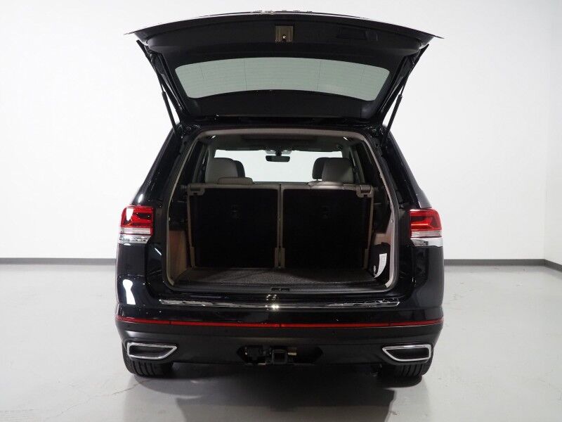 2022 Volkswagen Atlas 3.6L V6 SE w/Technology *PANORAMA MOONROOF, ADAPTIVE CRUISE, SAFETY ALERTS, BACKUP-CAMERA, HEATED SEATS, 2ND ROW CAPTAIN&apos;S, POWER LIFTGATE, 20 INCH WHEELS, WIRELESS CHARGING, ANDROID & APPLE Round Rock TX