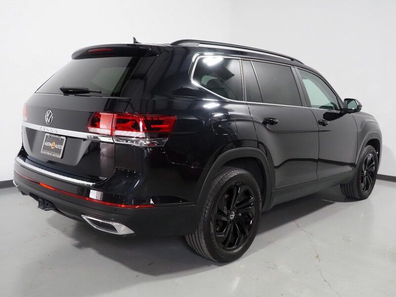2022 Volkswagen Atlas 3.6L V6 SE w/Technology *PANORAMA MOONROOF, ADAPTIVE CRUISE, SAFETY ALERTS, BACKUP-CAMERA, HEATED SEATS, 2ND ROW CAPTAIN&apos;S, POWER LIFTGATE, 20 INCH WHEELS, WIRELESS CHARGING, ANDROID & APPLE Round Rock TX