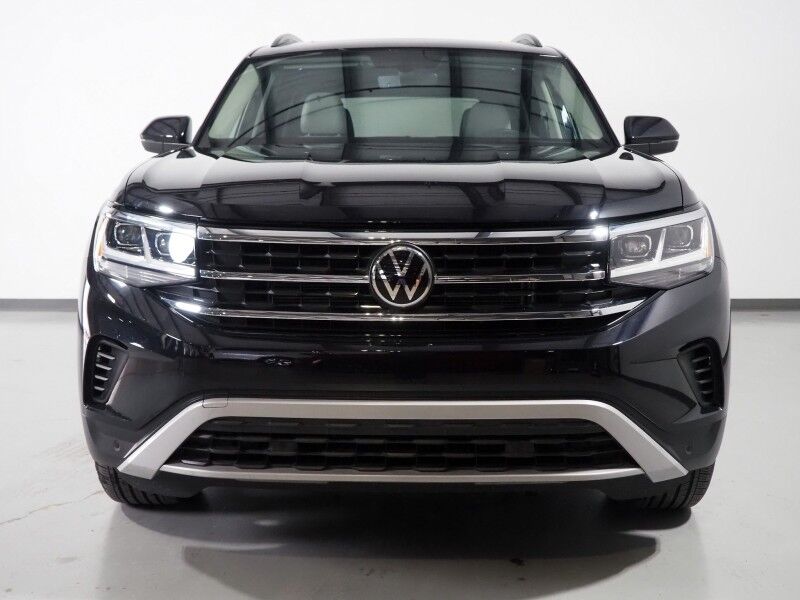 2022 Volkswagen Atlas 3.6L V6 SE w/Technology *PANORAMA MOONROOF, ADAPTIVE CRUISE, SAFETY ALERTS, BACKUP-CAMERA, HEATED SEATS, 2ND ROW CAPTAIN&apos;S, POWER LIFTGATE, 20 INCH WHEELS, WIRELESS CHARGING, ANDROID & APPLE Round Rock TX
