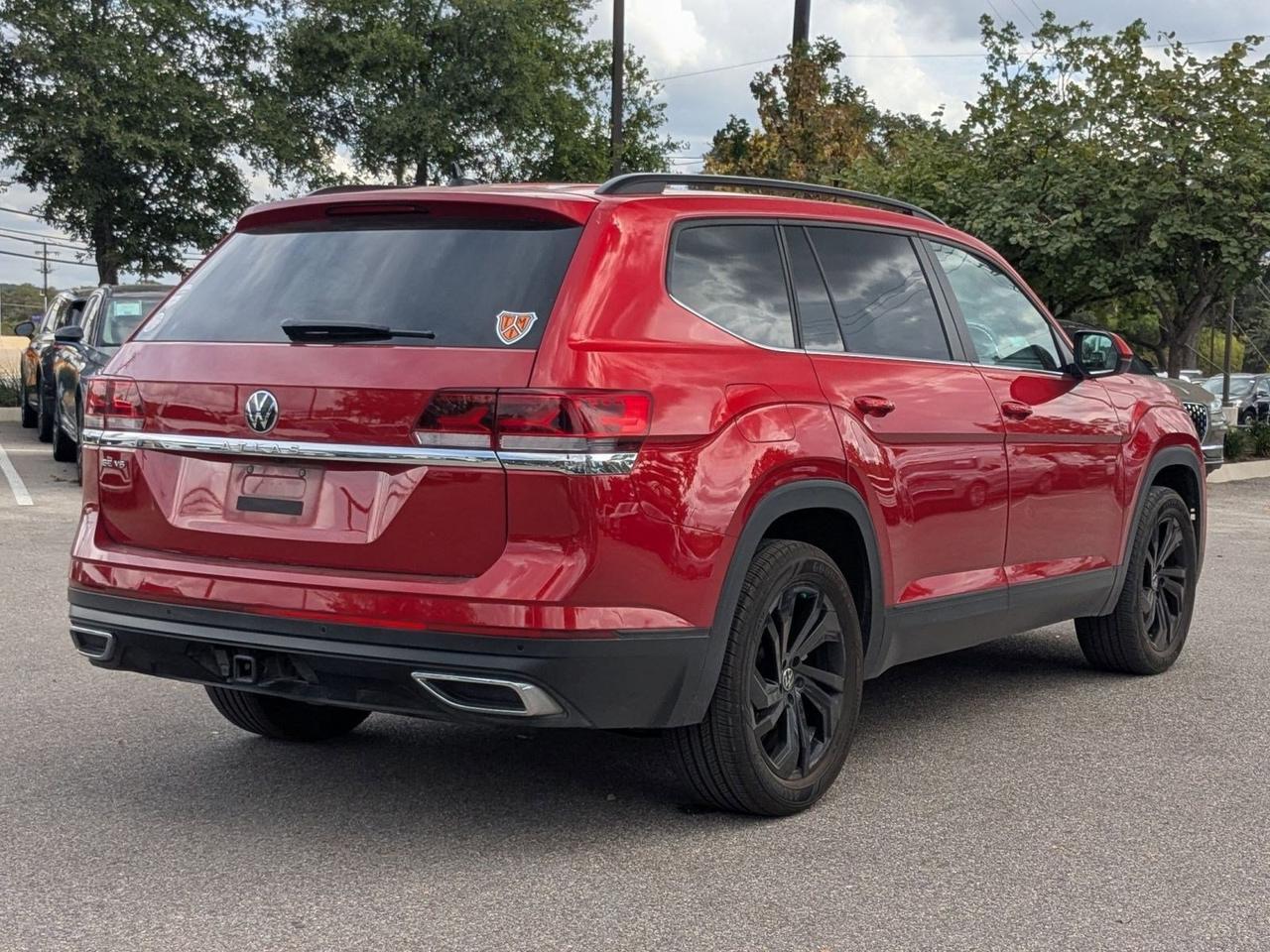 2022 Volkswagen Atlas 3.6L V6 SE w/Technology