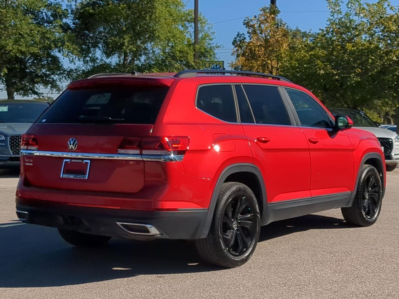 2022 Volkswagen Atlas 3.6L V6 SE w/Technology