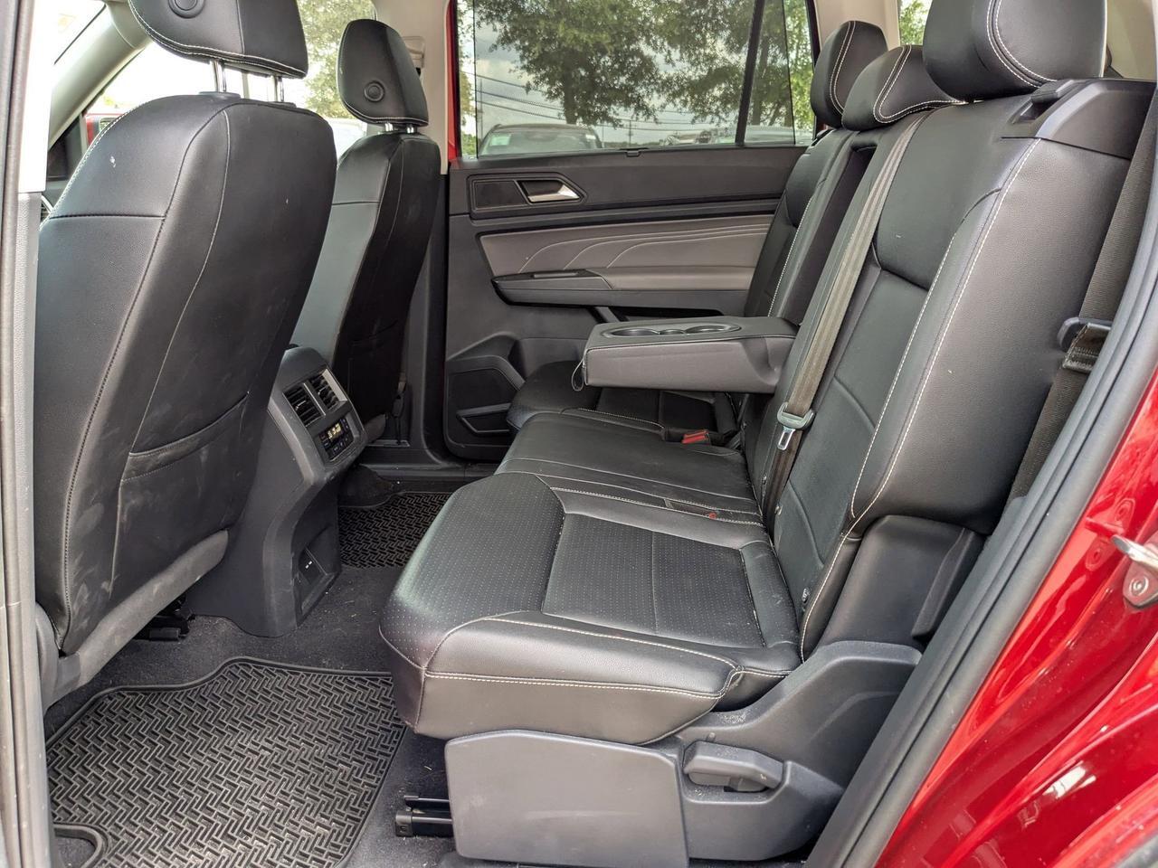 2022 Volkswagen Atlas 3.6L V6 SE w/Technology