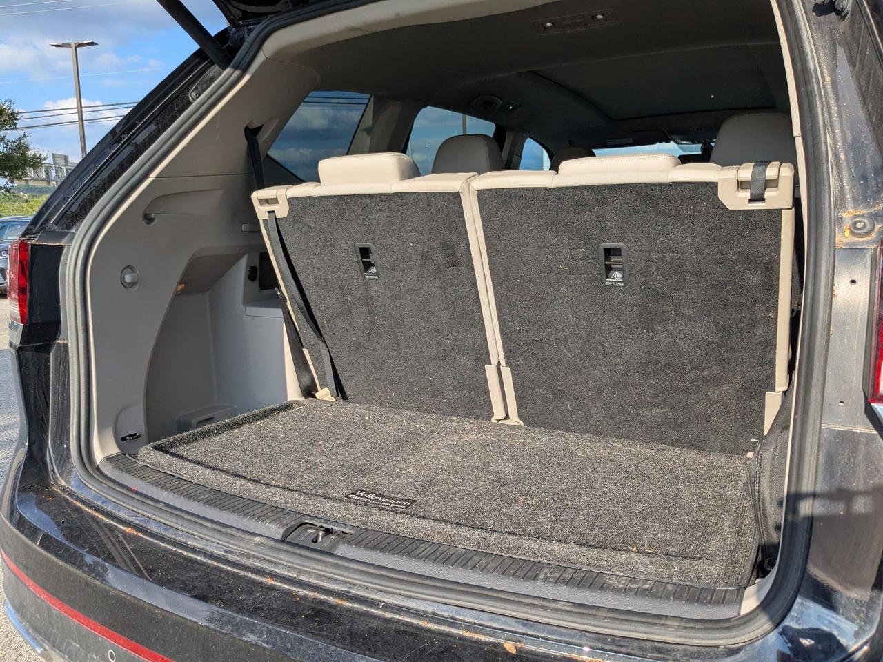 2022 Volkswagen Atlas 3.6L V6 SE w/Technology