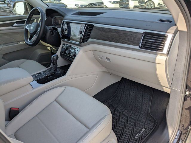 2022 Volkswagen Atlas 3.6L V6 SE w/Technology