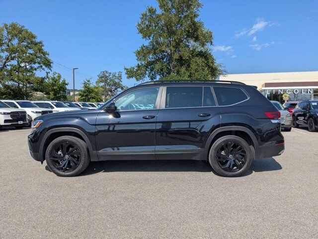 2022 Volkswagen Atlas 3.6L V6 SE w/Technology
