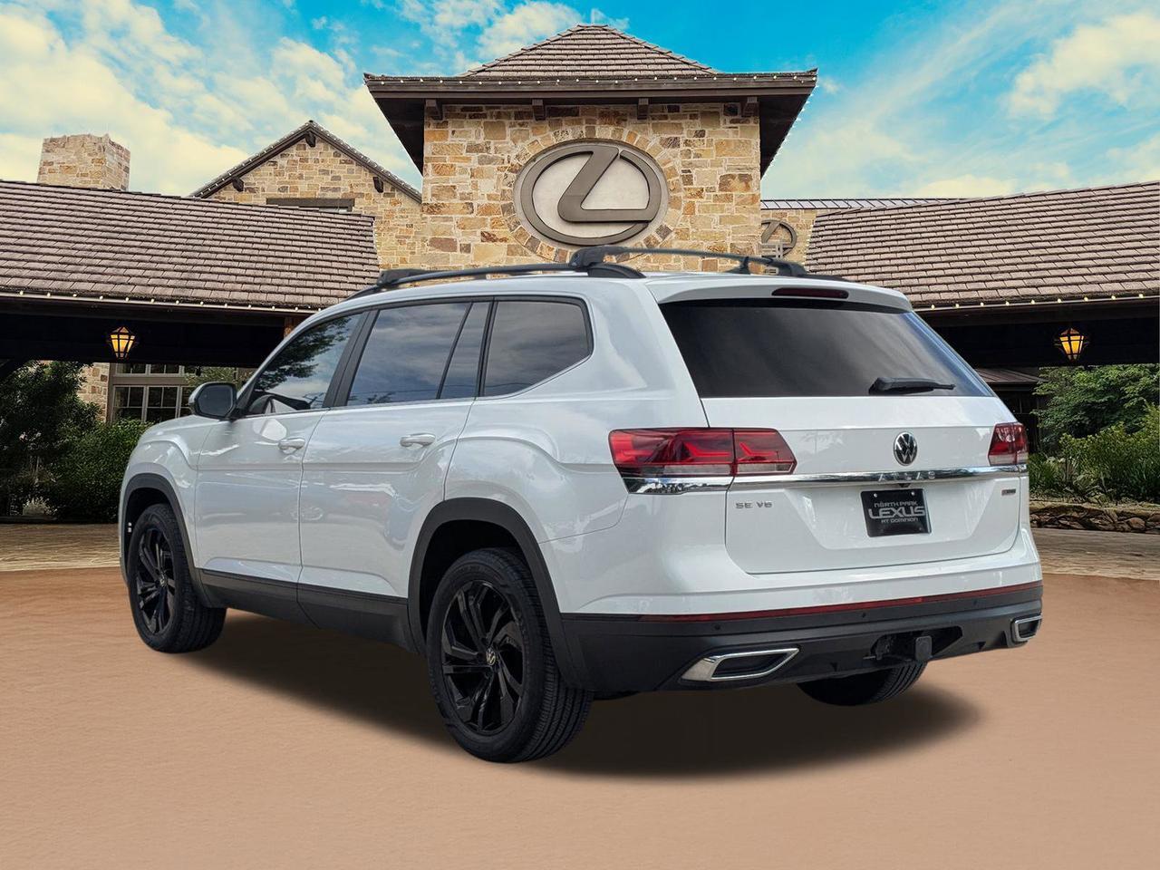 2022 Volkswagen Atlas 3.6L V6 SE w/Technology