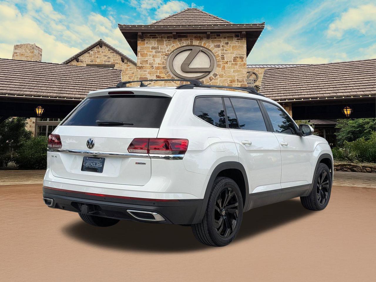 2022 Volkswagen Atlas 3.6L V6 SE w/Technology