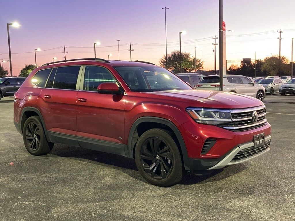 2022 Volkswagen Atlas 3.6L V6 SE w/Technology