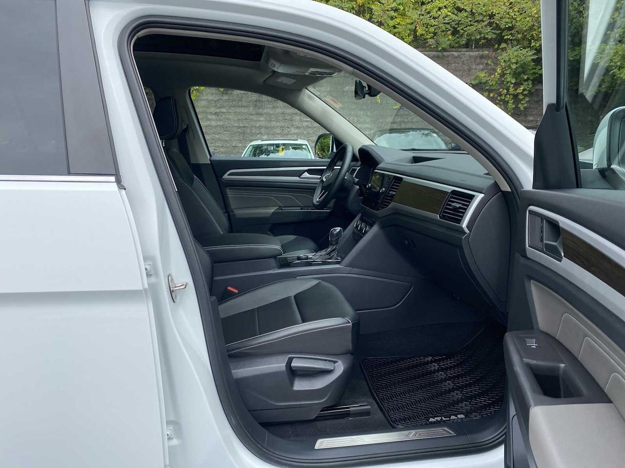 2022 Volkswagen Atlas 3.6L V6 SE w/Technology Westborough MA