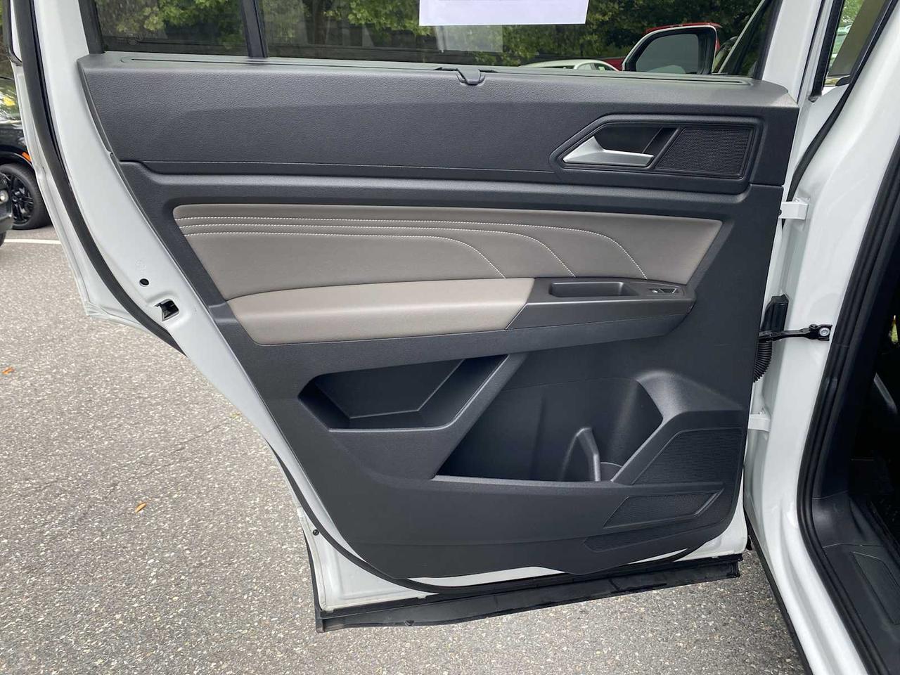 2022 Volkswagen Atlas 3.6L V6 SE w/Technology Westborough MA