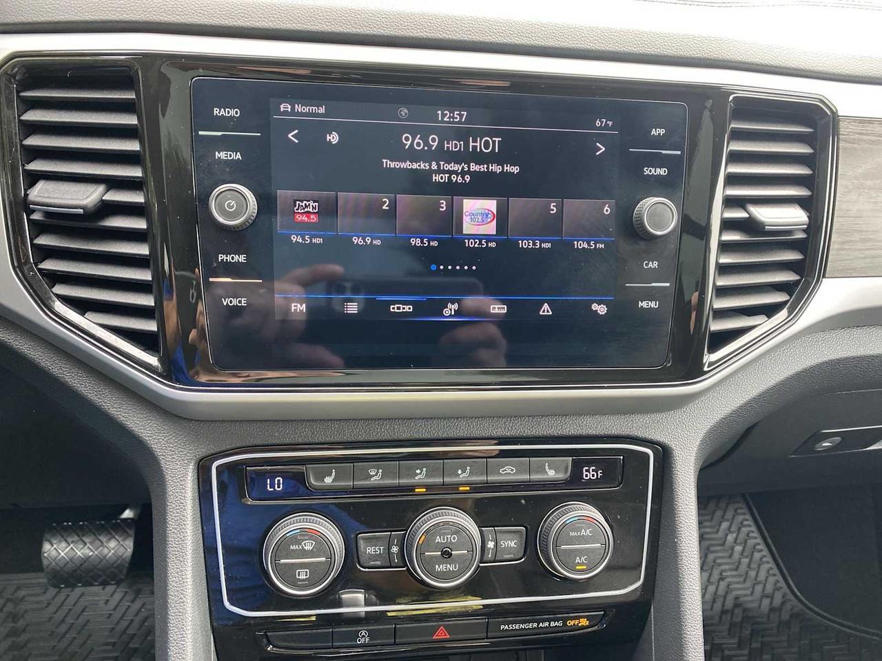 2022 Volkswagen Atlas 3.6L V6 SE w/Technology Westborough MA