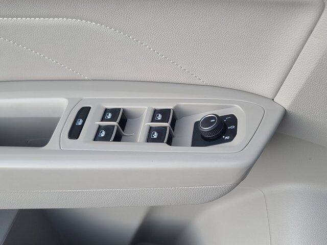 2022 Volkswagen Atlas 3.6L V6 SE w/Technology Springfield VA