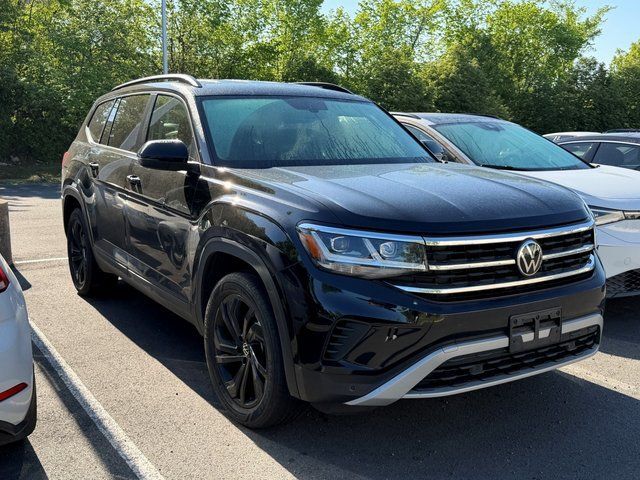 2022 Volkswagen Atlas 3.6L V6 SE w/Technology