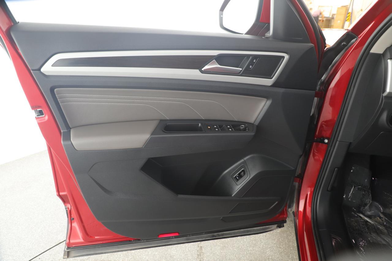 2022 Volkswagen Atlas 3.6L V6 SE with Technology New Braunfels TX