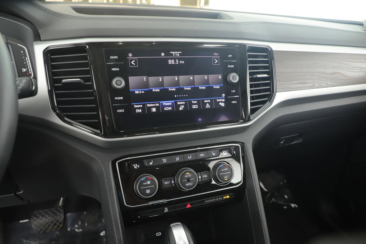 2022 Volkswagen Atlas 3.6L V6 SE with Technology New Braunfels TX