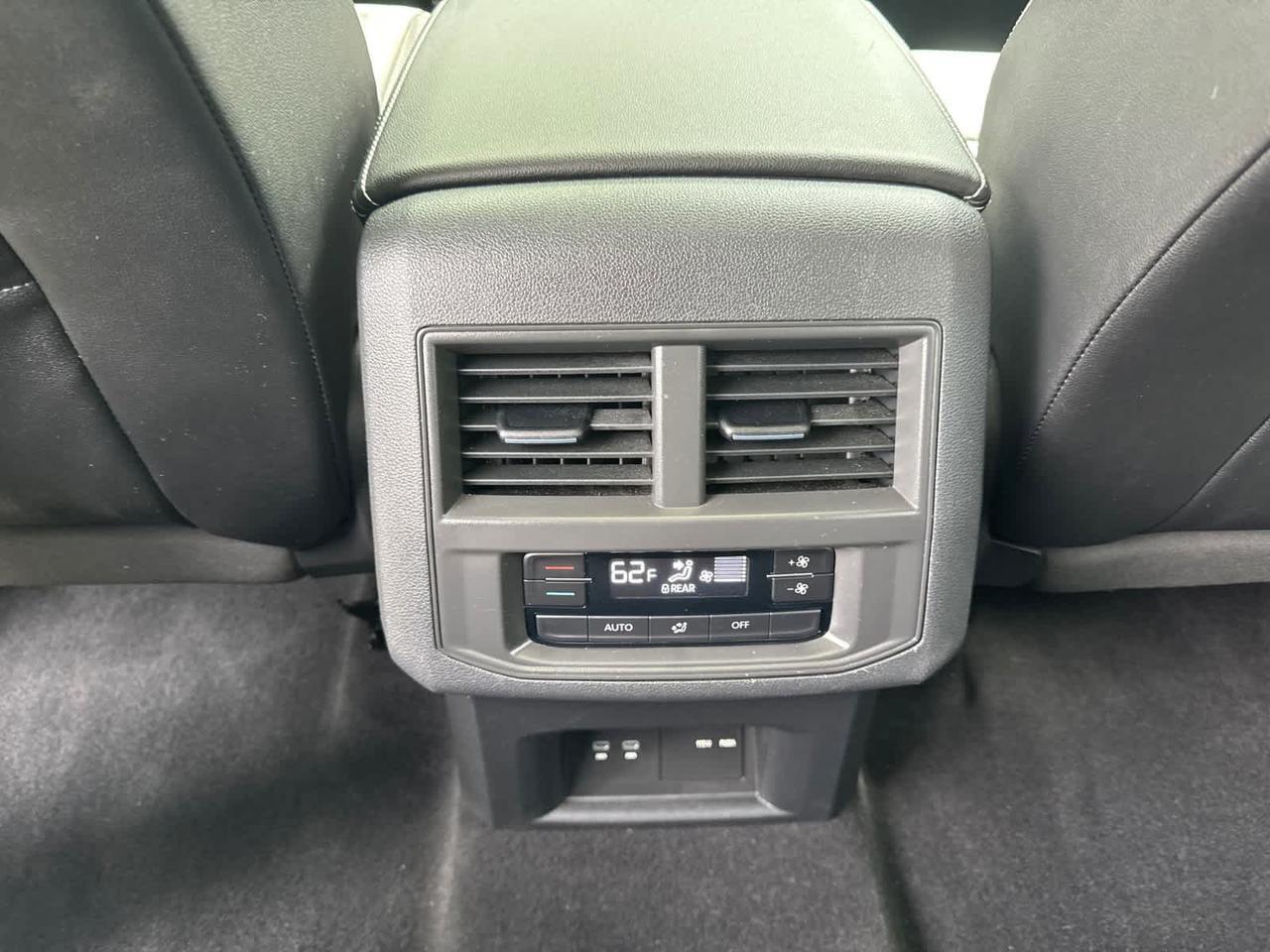 2022 Volkswagen Atlas 3.6L V6 SEL Dartmouth MA