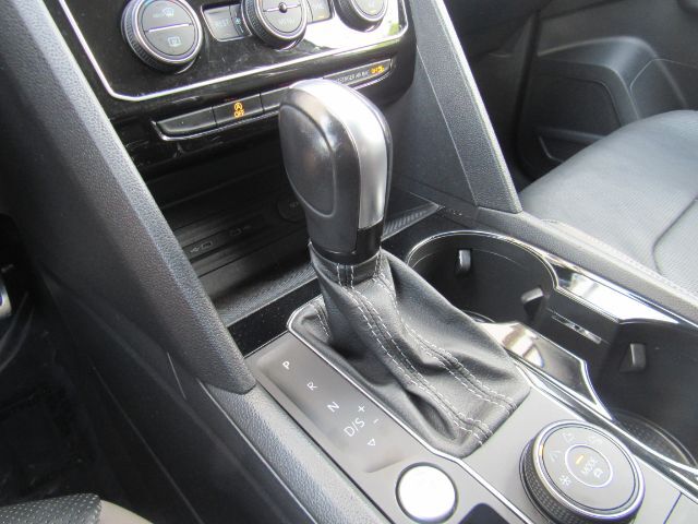 2022 Volkswagen Atlas 3.6L V6 SEL Premium R-Line Plano TX