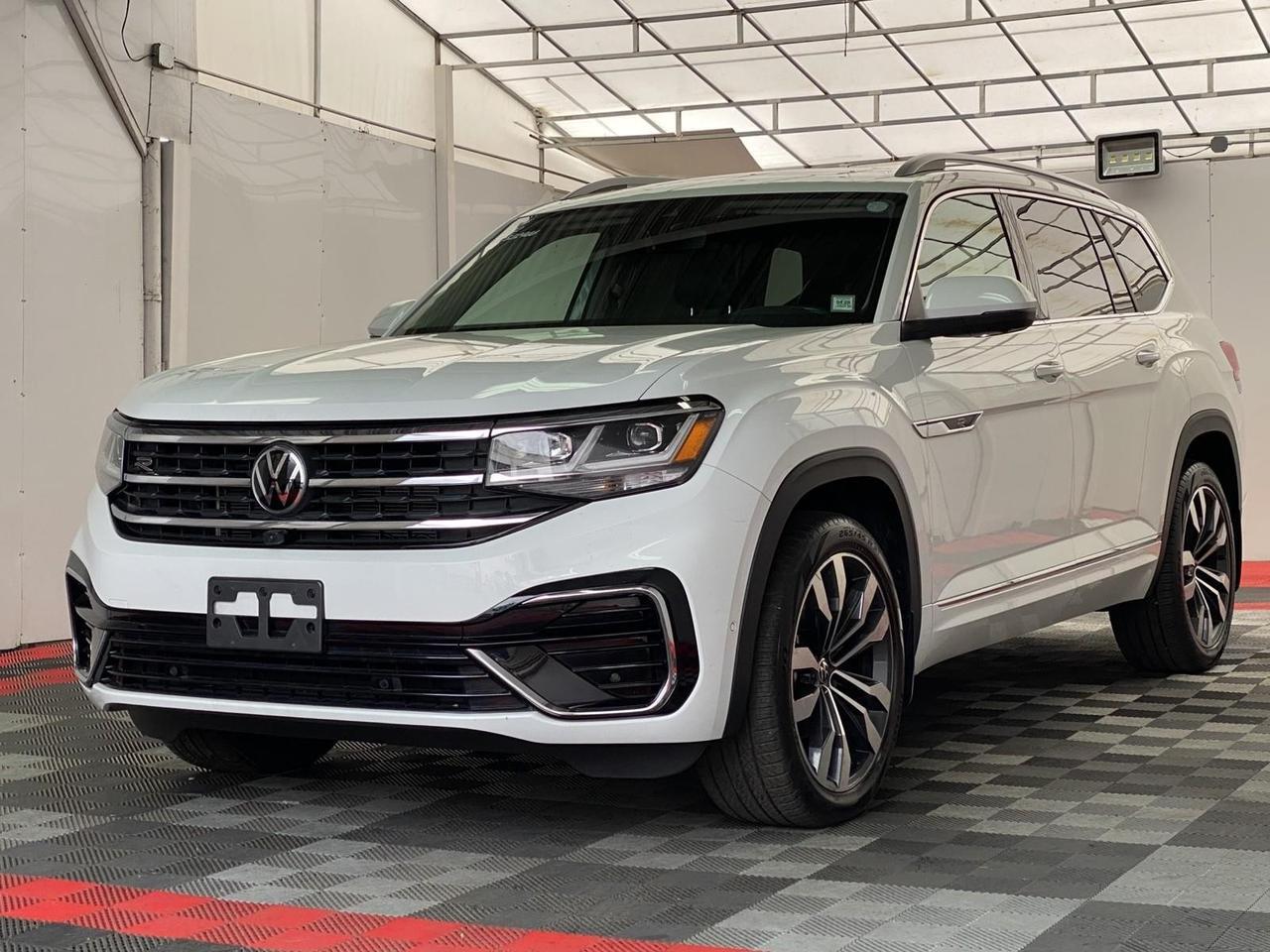 2022 Volkswagen Atlas 3.6L V6 SEL Premium R-Line