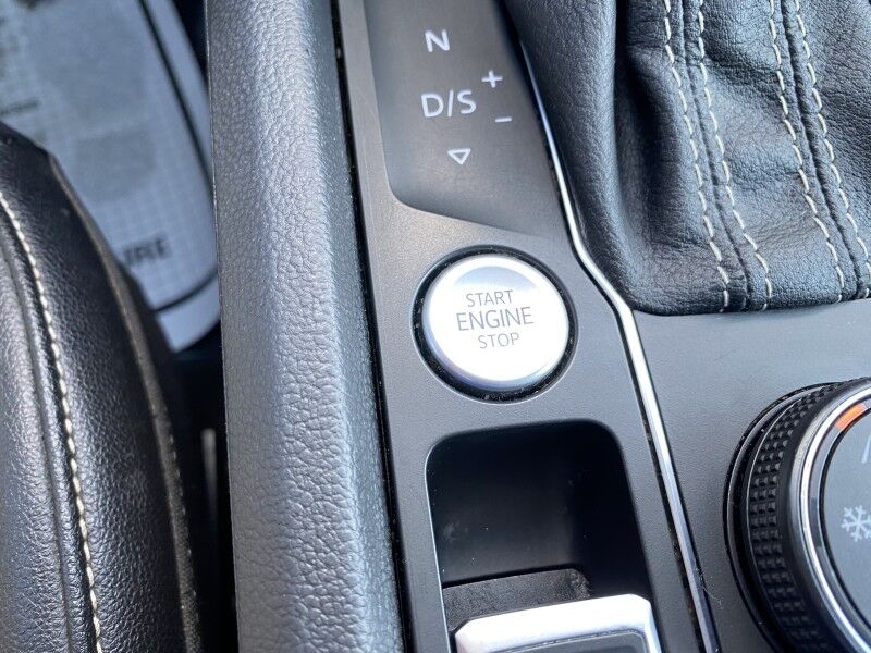 2022 Volkswagen Atlas 3.6L V6 SEL R-Line Springfield PA