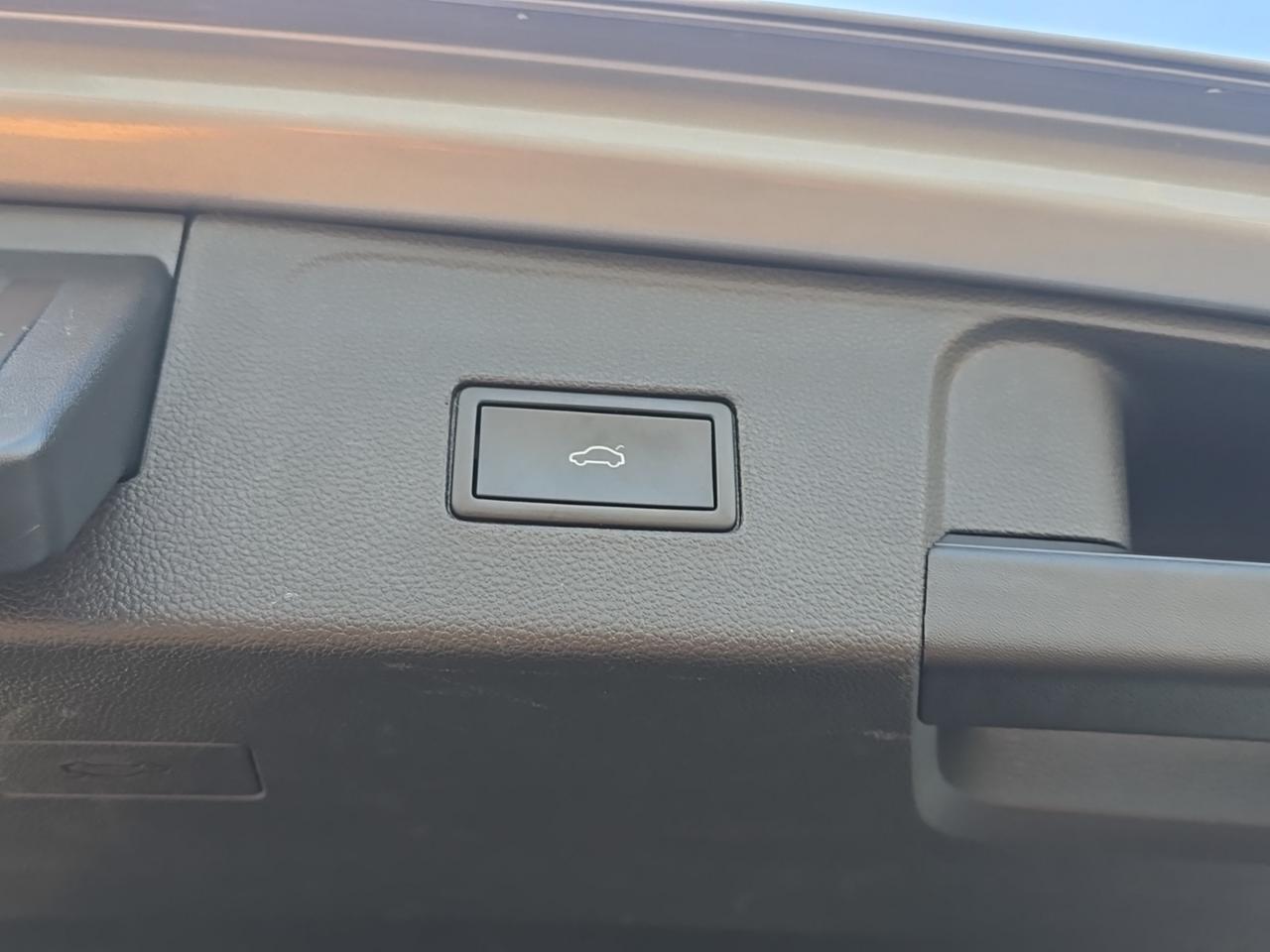 2022 Volkswagen Atlas 3.6L V6 SEL R-Line Warrenton VA