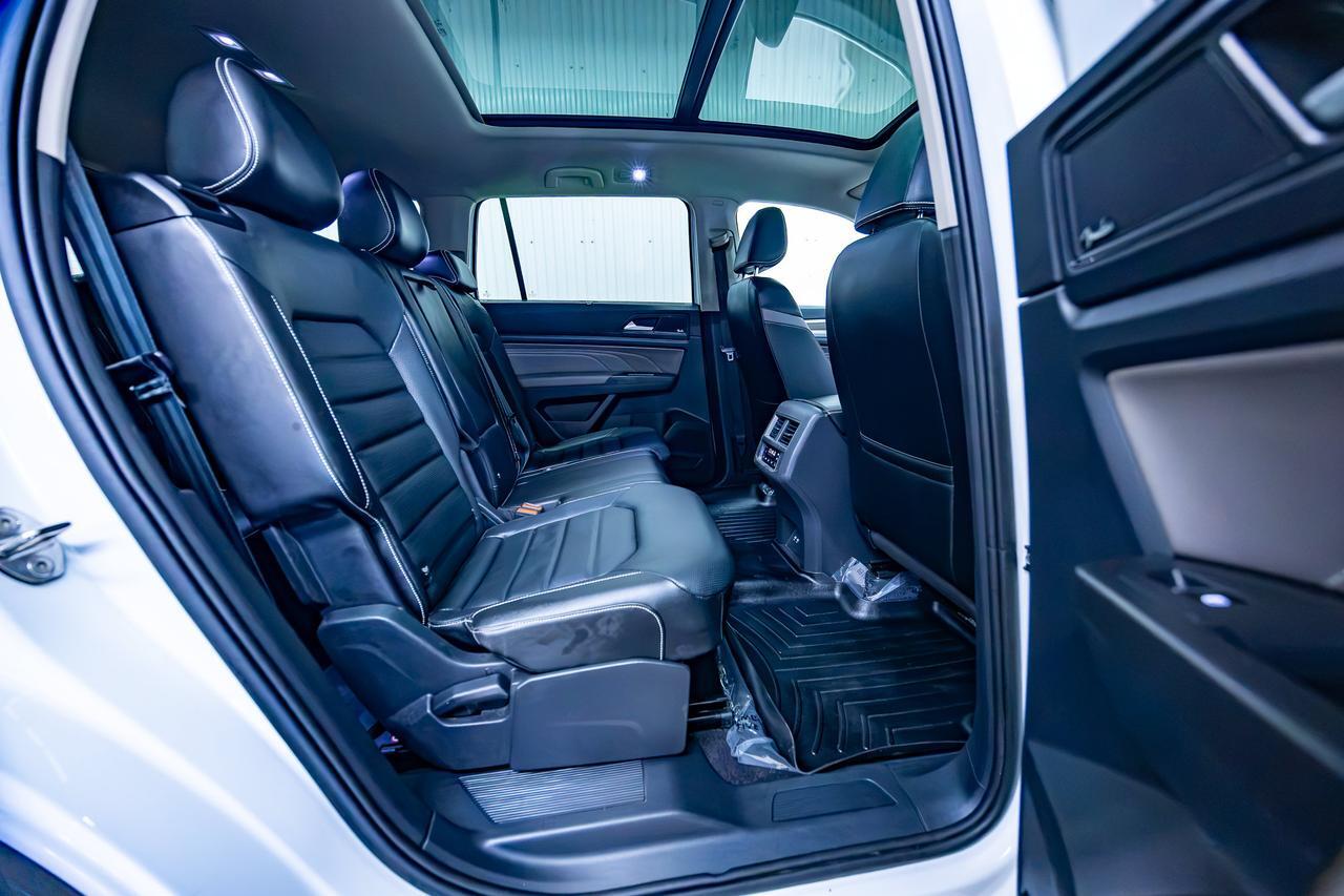 2022 Volkswagen Atlas AWD 4Motion Highline Red Deer AB