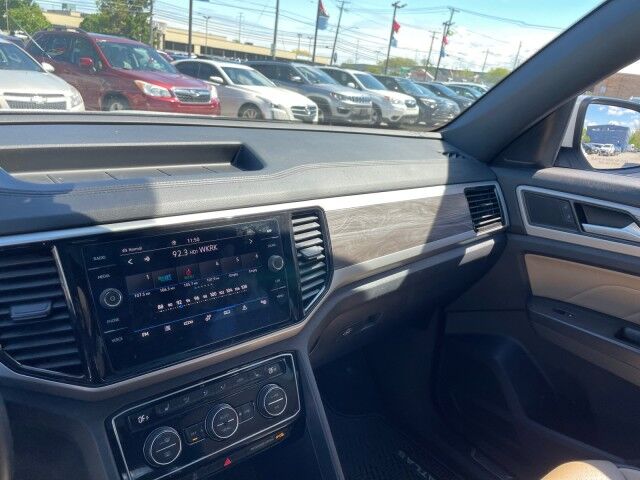 2022 Volkswagen Atlas Cross Sport 2.0T SE w/Technology Cleveland OH