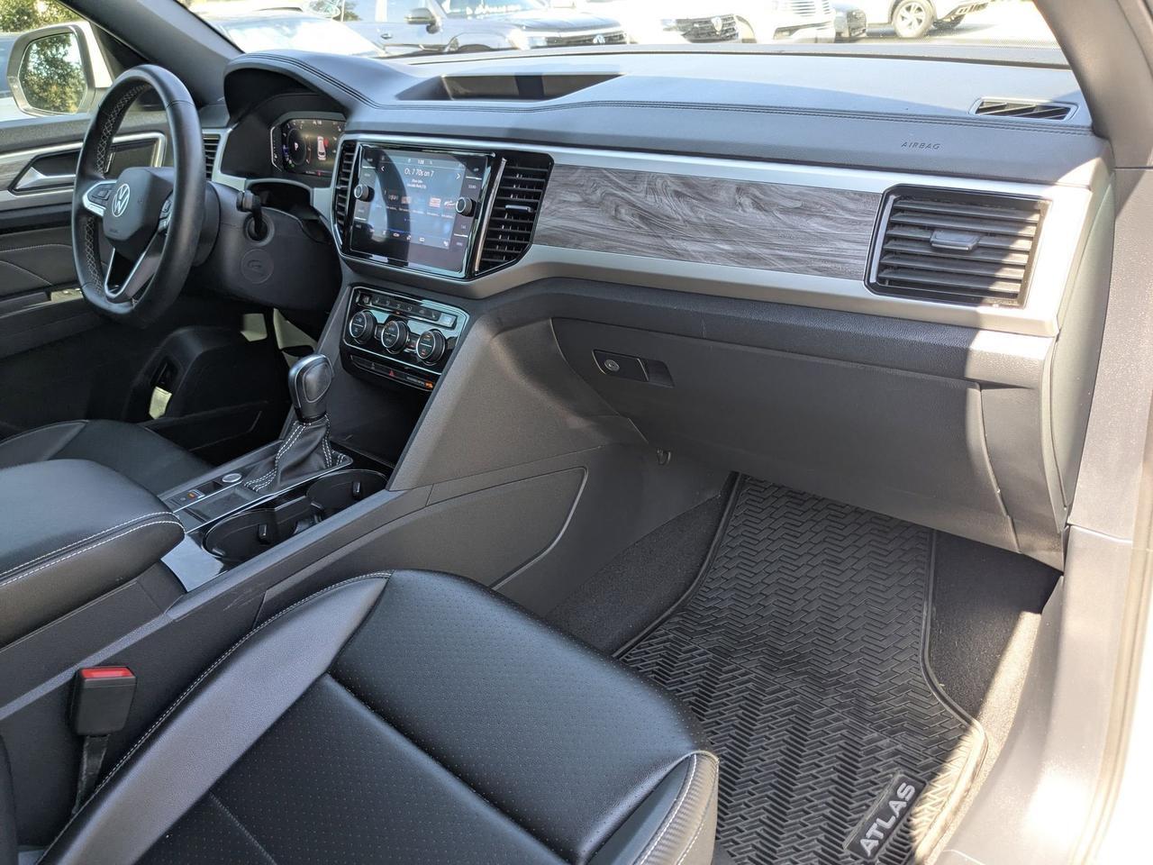 2022 Volkswagen Atlas Cross Sport 2.0T SE w/Technology San Antonio TX