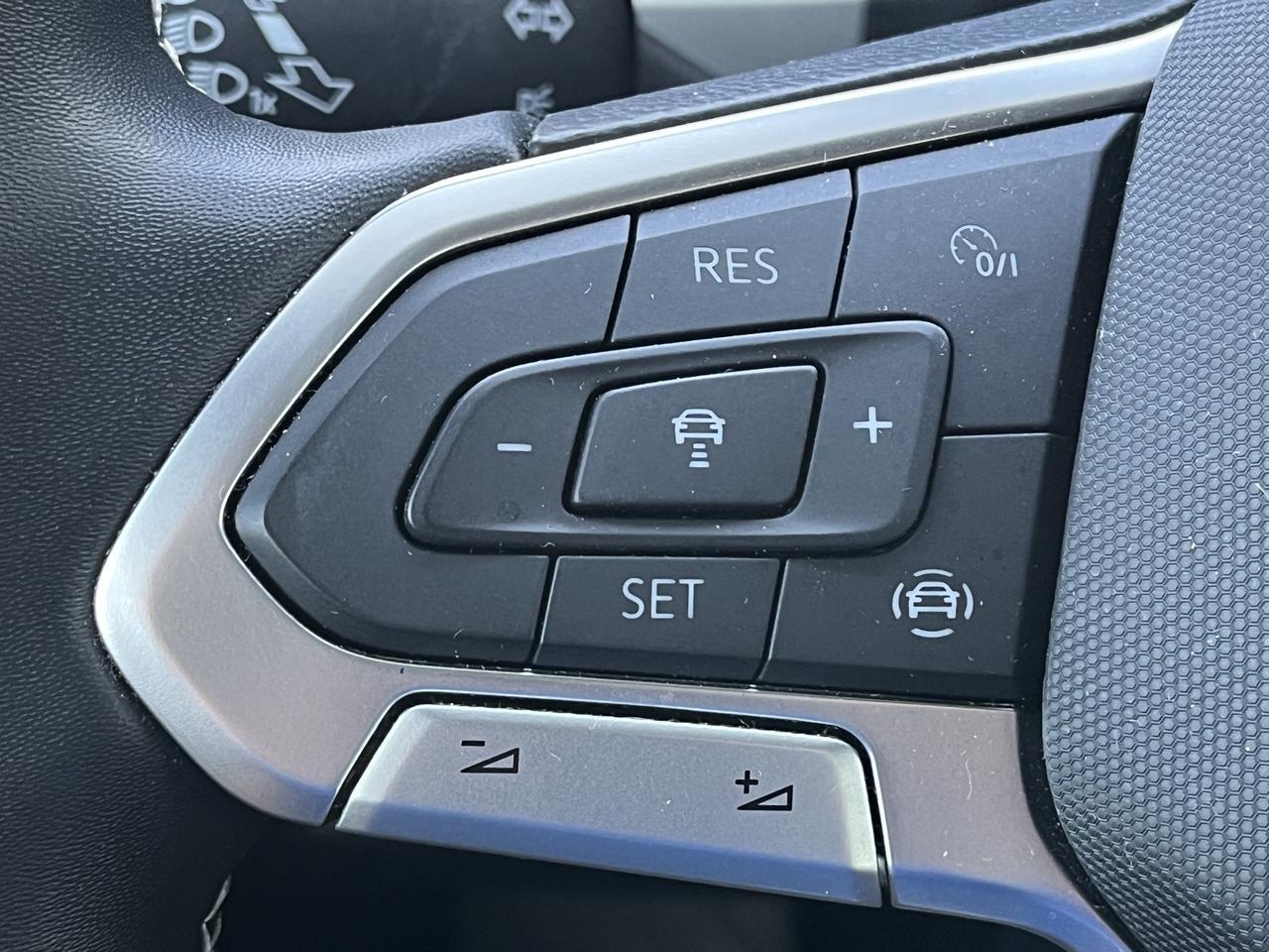 2022 Volkswagen Atlas Cross Sport 2.0T SE w/Technology Stafford VA