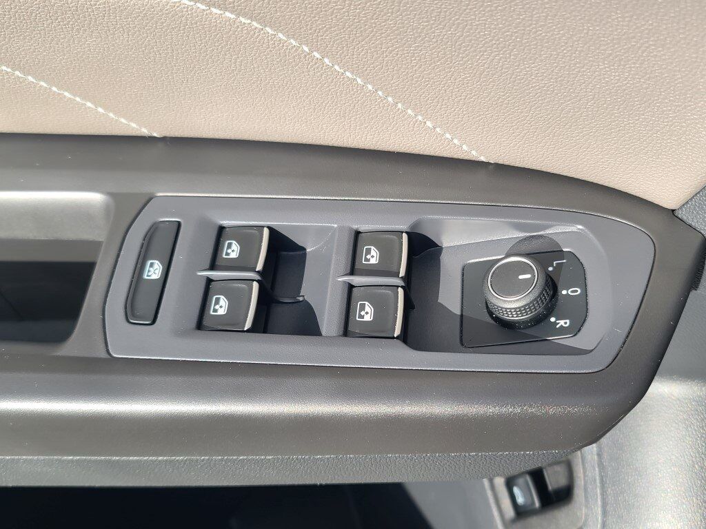 2022 Volkswagen Atlas Cross Sport 2.0T SE w/Technology Springfield VA