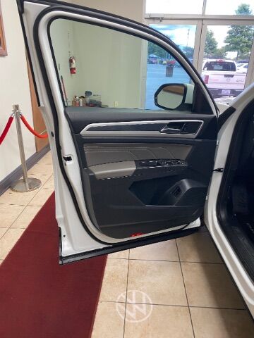 2022 Volkswagen Atlas Cross Sport 2.0T SEL Charlotte NC