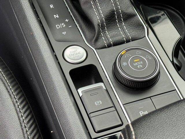 2022 Volkswagen Atlas Cross Sport 2.0T SEL R-Line Springfield VA