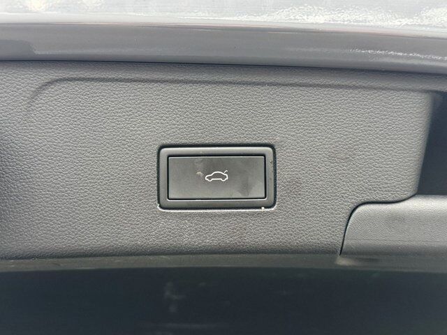 2022 Volkswagen Atlas Cross Sport 2.0T SEL R-Line Springfield VA