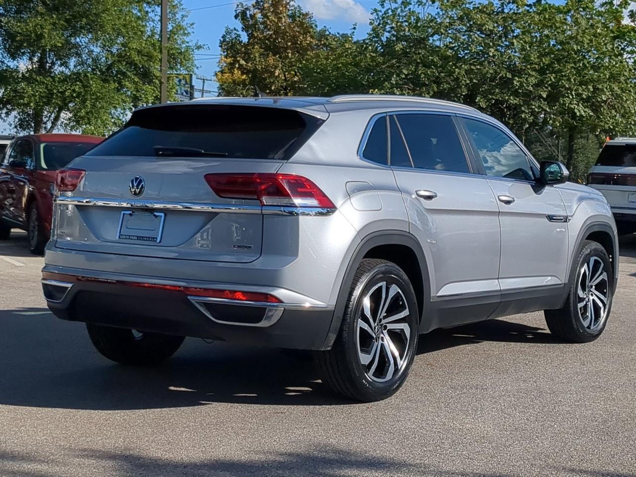 2022 Volkswagen Atlas Cross Sport 2.0T SEL
