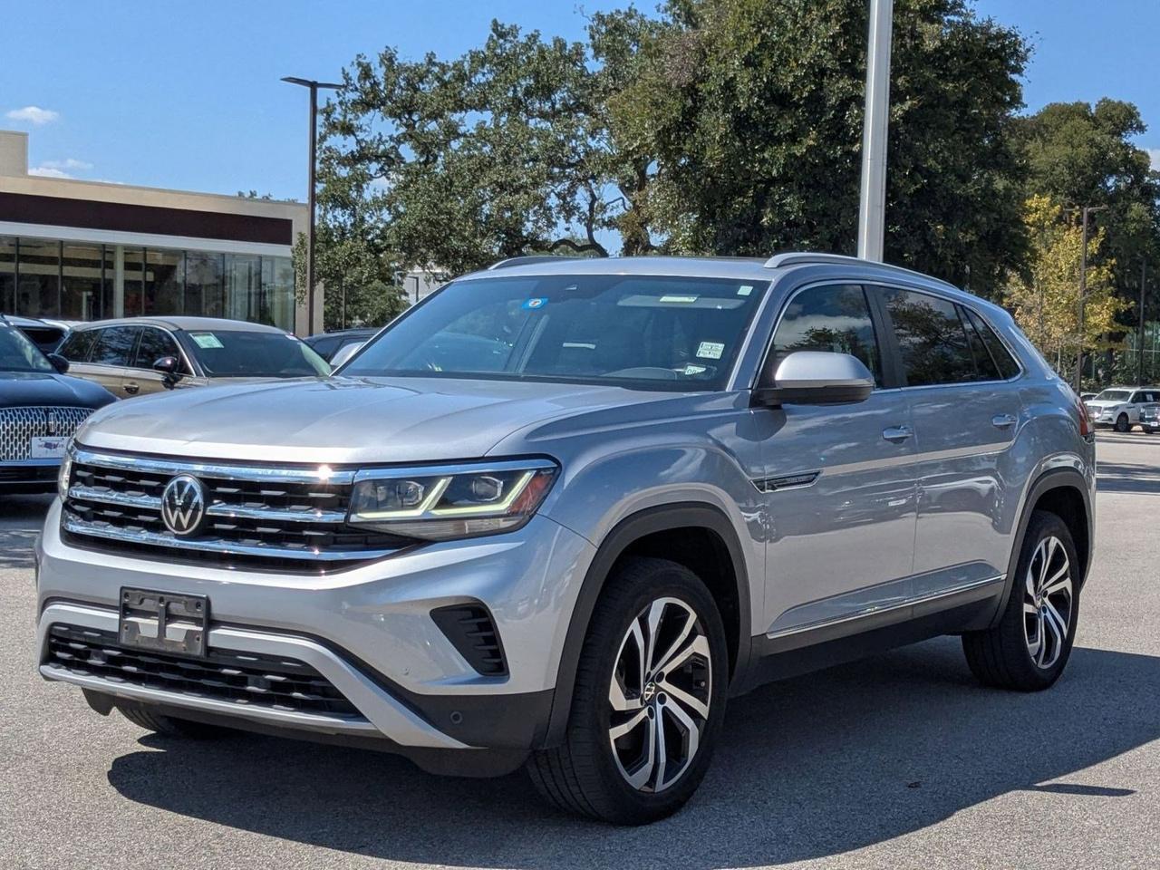 2022 Volkswagen Atlas Cross Sport 2.0T SEL
