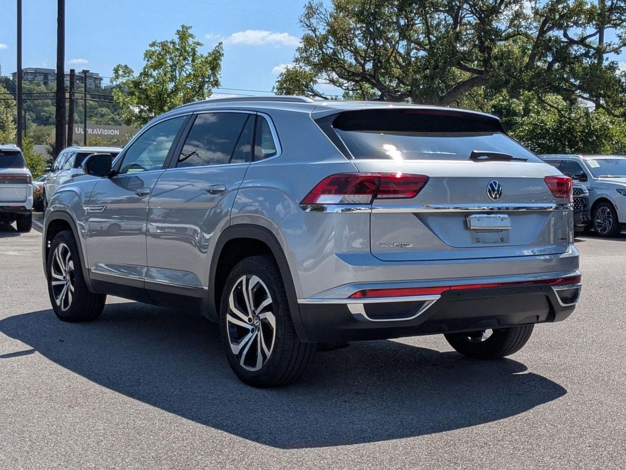 2022 Volkswagen Atlas Cross Sport 2.0T SEL