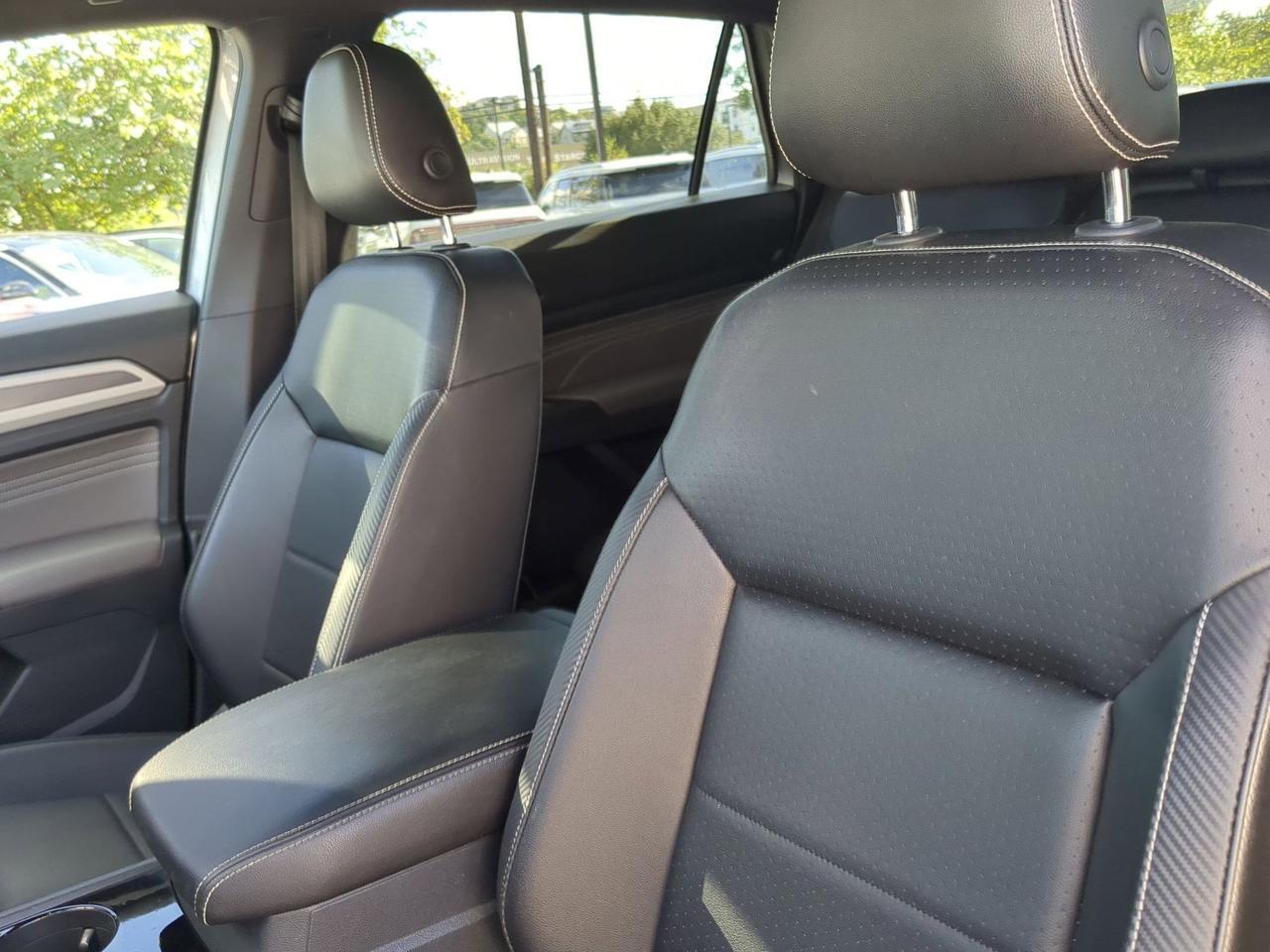 2022 Volkswagen Atlas Cross Sport 2.0T SEL