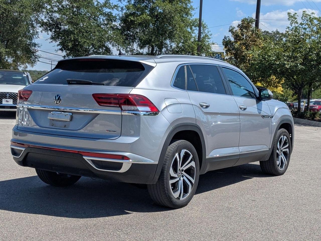 2022 Volkswagen Atlas Cross Sport 2.0T SEL
