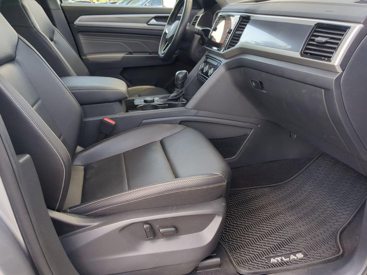 2022 Volkswagen Atlas Cross Sport 2.0T SEL