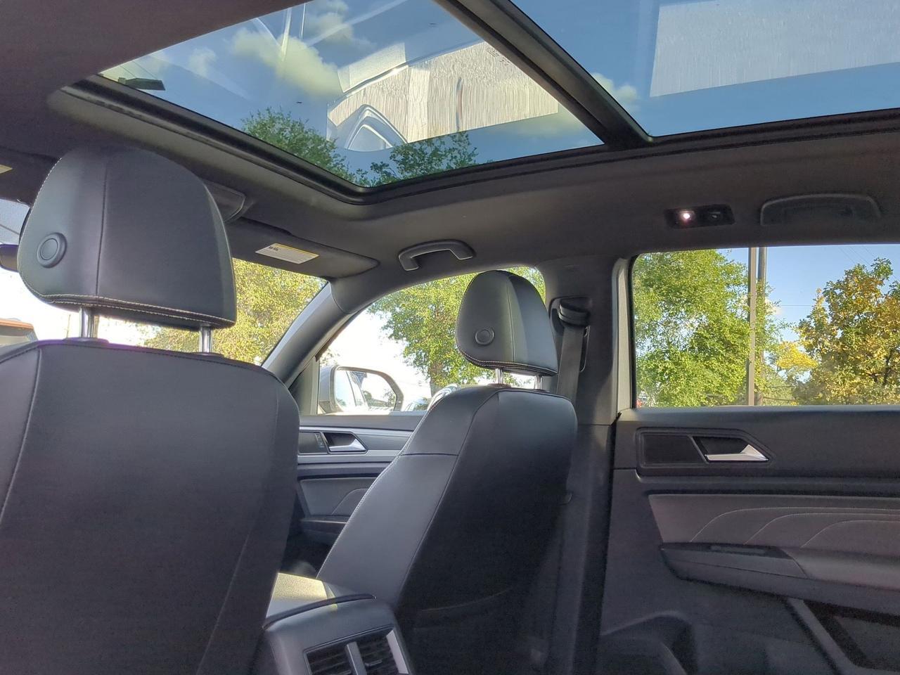 2022 Volkswagen Atlas Cross Sport 2.0T SEL