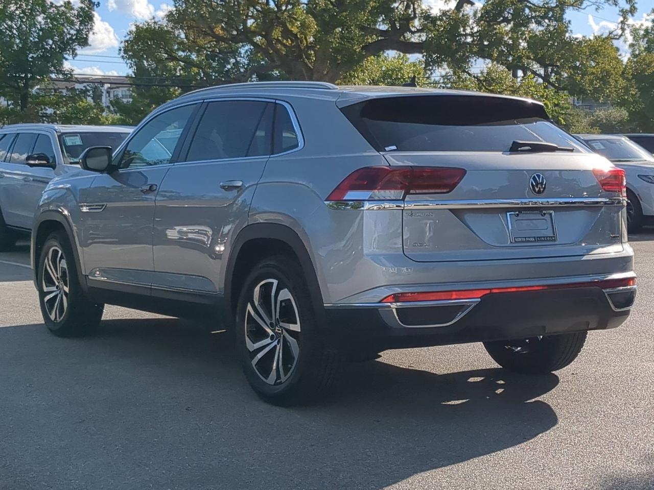 2022 Volkswagen Atlas Cross Sport 2.0T SEL