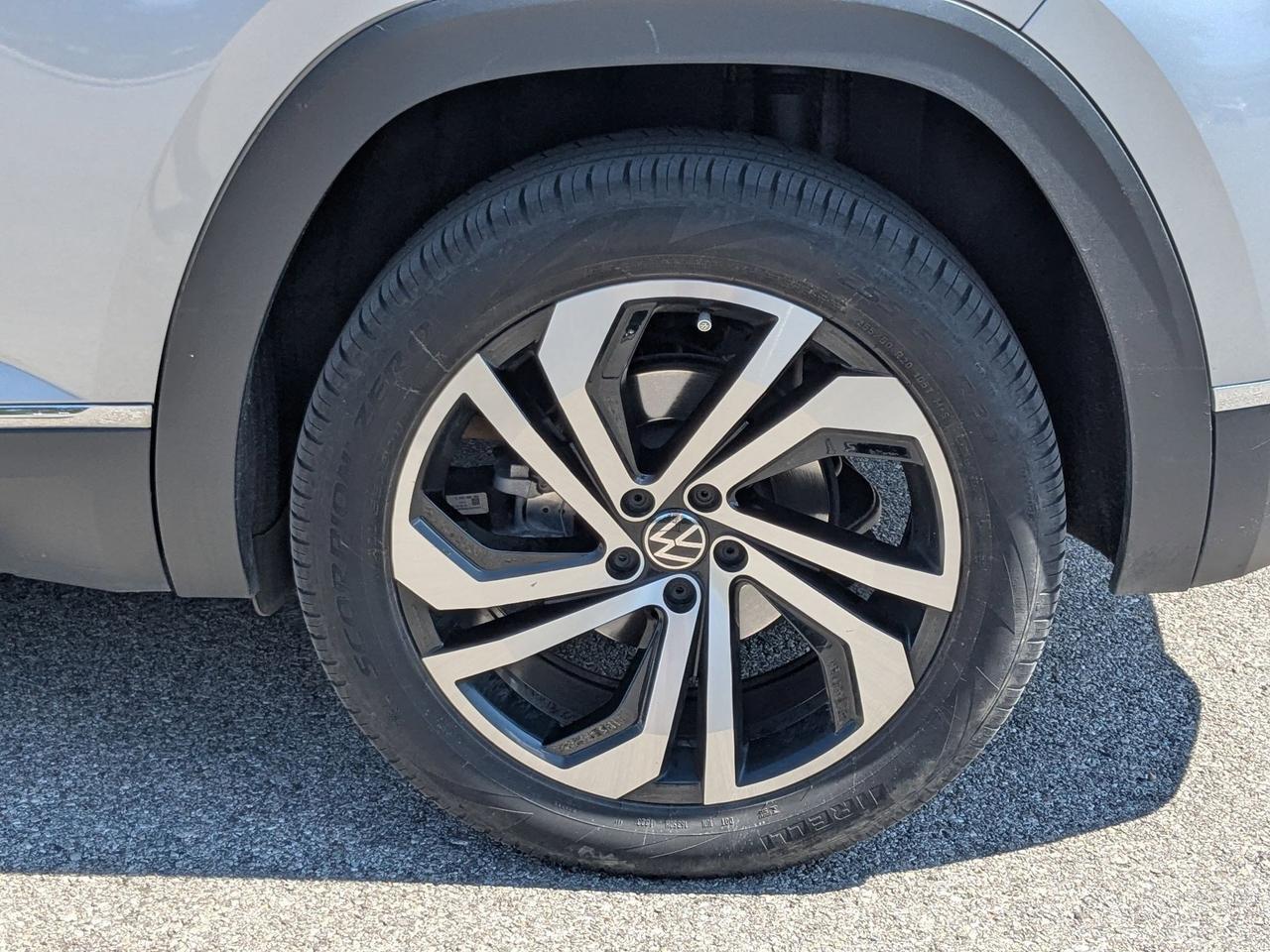 2022 Volkswagen Atlas Cross Sport 2.0T SEL