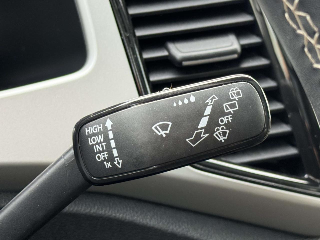 2022 Volkswagen Atlas Cross Sport 2.0T SEL Fredericksburg VA